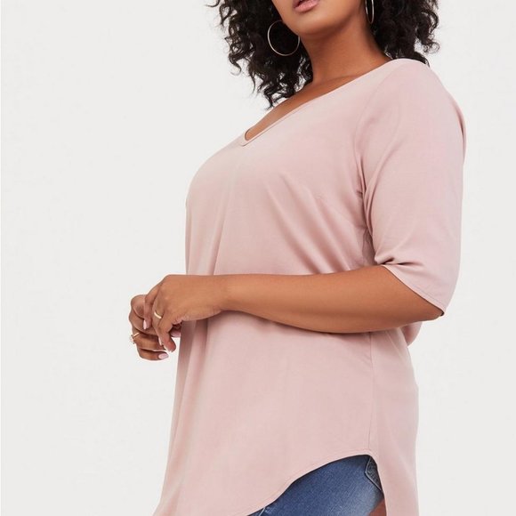Torrid Blush V-Neck Tunic Top - Picture 2 of 11